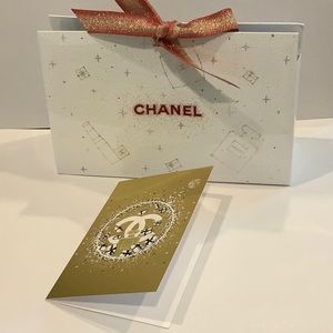 CHANEL Holiday Gift Bag with Card